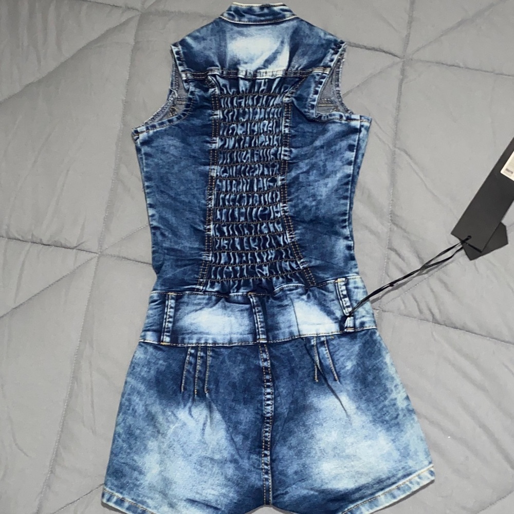 Sleeveless Blue Denim Romper with Gold Button Detail - Picture 3 of 3